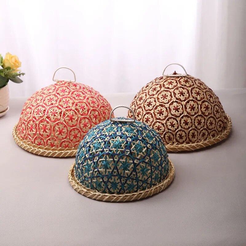 Handmade bamboo woven fruit plate bread basket creative round pest-proof basket with lid fancy dining table cover hotel dish